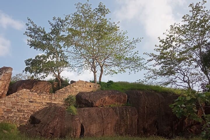 Kandy to Anuradhapura Day Trip: Explore Sri Lanka’s Sacred Ancient Capital photo 2