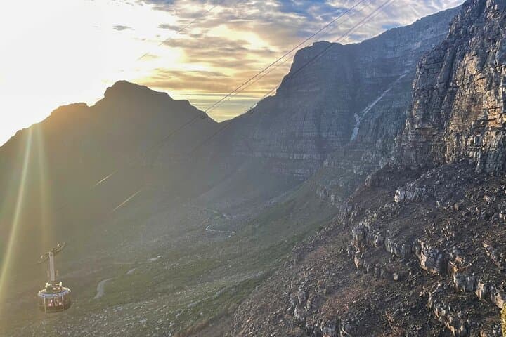 Conquer Table Mountain via India Venster: Guided Hike with Private Pickup photo 5