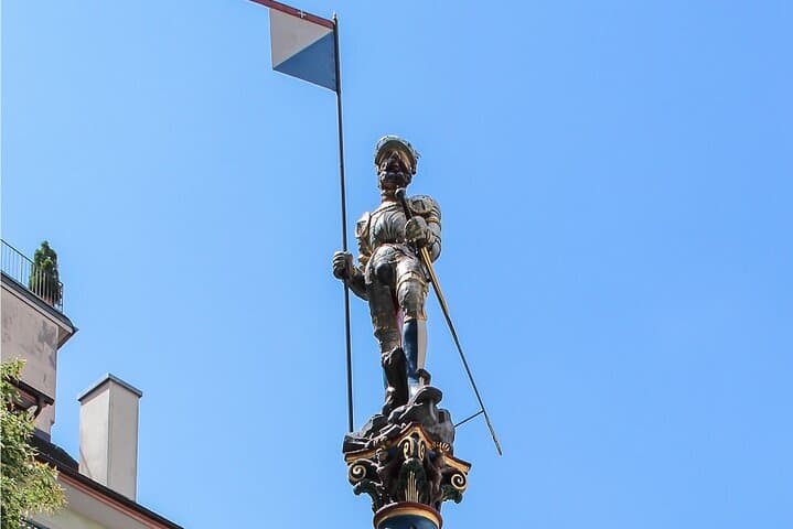 Zurich Altstadt Scavenger Hunt: Self-Guided Historic Walking Tour photo 2