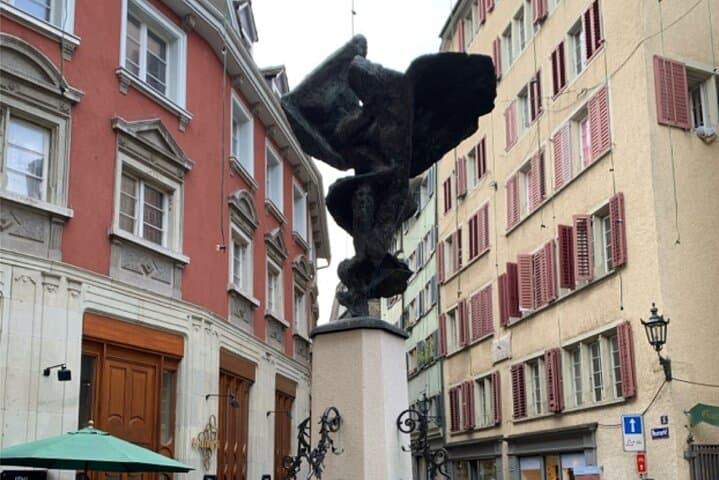 Zurich Altstadt Scavenger Hunt: Self-Guided Historic Walking Tour photo 5