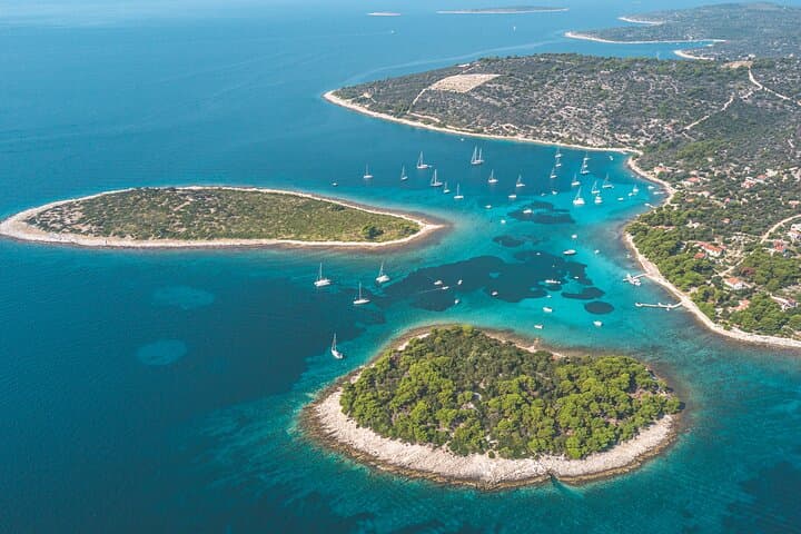 Half-Day Private Boat to Blue Lagoon & Šolta from Trogir or Split photo 2