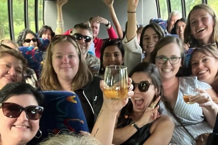 Sip and Stroll: Late Afternoon Wine, Cheese & Spirits Tour in Niagara-on-the-Lake photo 4
