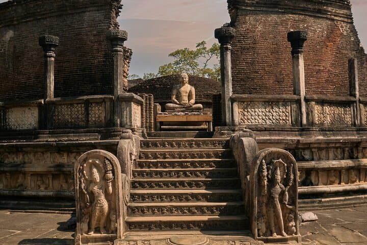 6-Day Highlights of Sri Lanka: Private Tour from Colombo to Yala & Mirissa photo 4