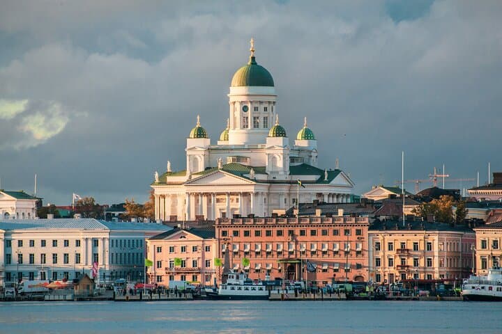 Helsinki Private Walking Tour with a Sociologist — an Insider Urban Walk