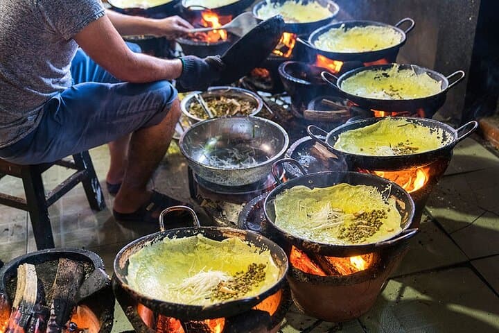 Saigon Motorbike Street Food Tour: 13–16 Alley Tastings in Ho Chi Minh City photo 3