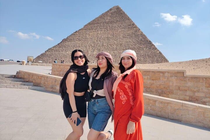 Private Giza Pyramids Tour with Camel Ride and Two-Hour Nile Dinner Cruise photo 4