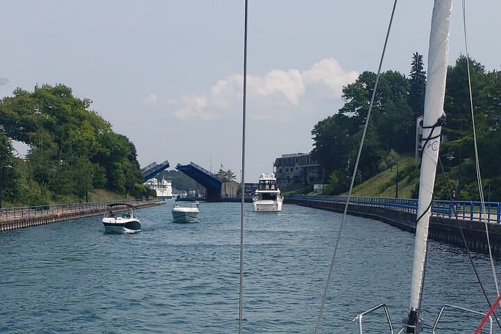 Full-Day Charlevoix Walking Tour — Ferry Ride, Mushroom Houses & Local Eats