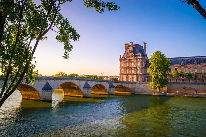 Half-Day Private Tour of Paris from Airport with a Local Guide photo 5