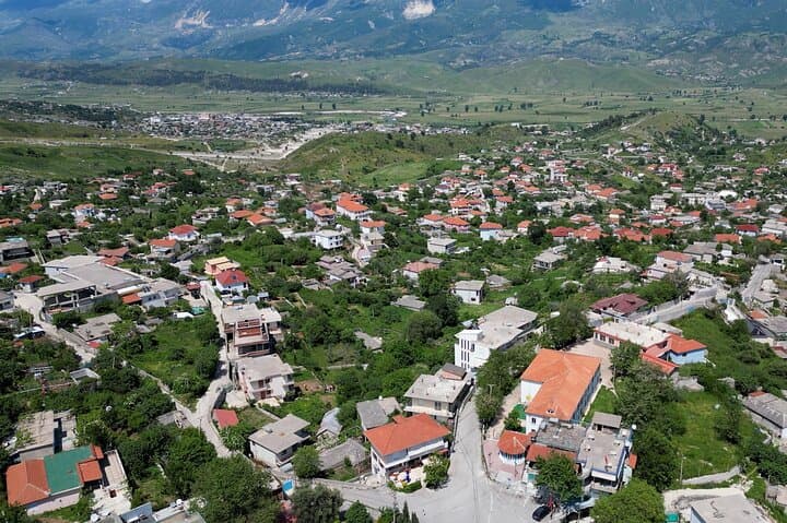 Explore Lazarat Village: Gjirokastër Day Trip to Sopot, Kordhoca Bridge & Historic Ruins photo 4