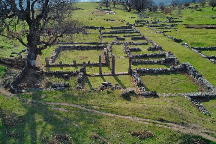 Explore Antigonea: Day Trip to Pyrrhus’s Ancient City from Gjirokastër photo 4