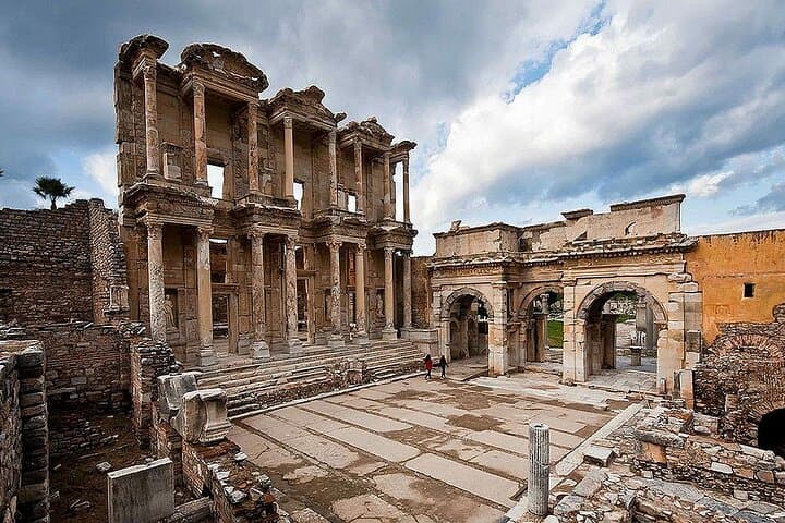 2-Day Ephesus and Pamukkale Tour by Plane from Istanbul