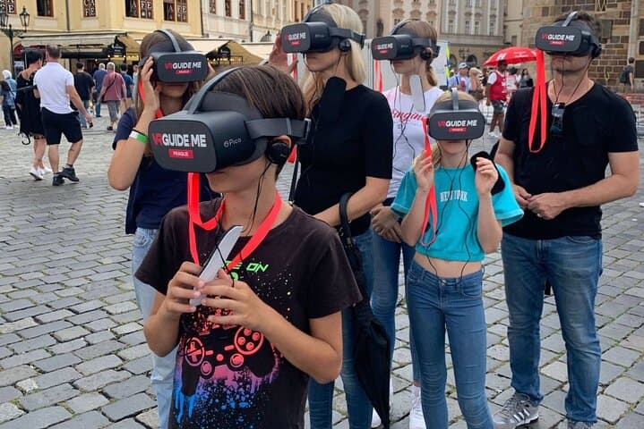 Prague Walking Tour with Virtual Reality: Time-Travel Through Old and New Town photo 5
