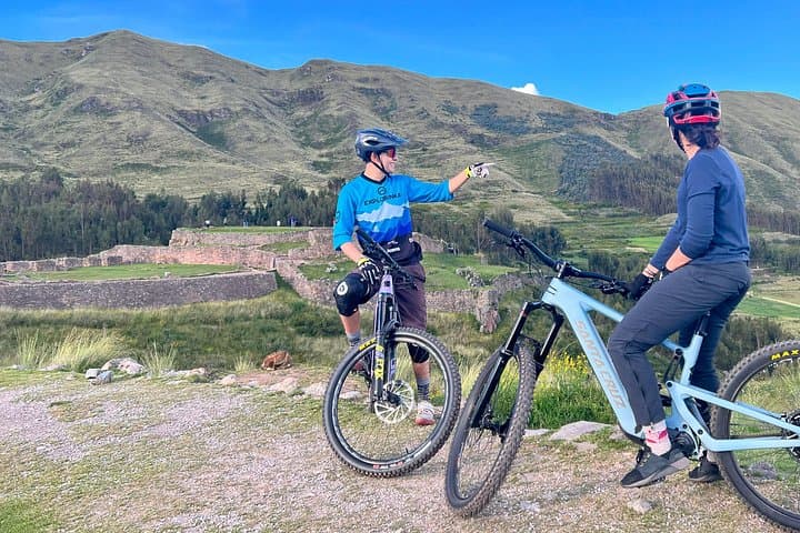 E-Bike Cusco: Ride to Sacsayhuaman, Tambomachay & Inkilltambo (Private) photo 4