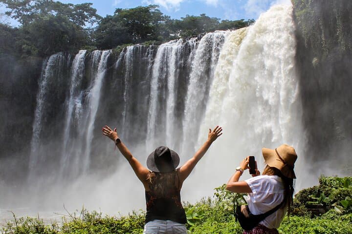 Catemaco and Los Tuxtlas Day Tour: Eyipantla Falls, Olmec Head & Lake Boat Trip photo 2