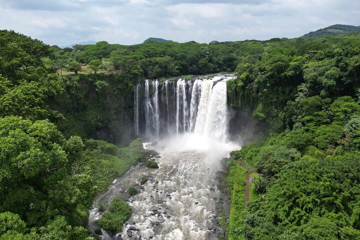 Catemaco and Los Tuxtlas Day Tour: Eyipantla Falls, Olmec Head & Lake Boat Trip photo 6