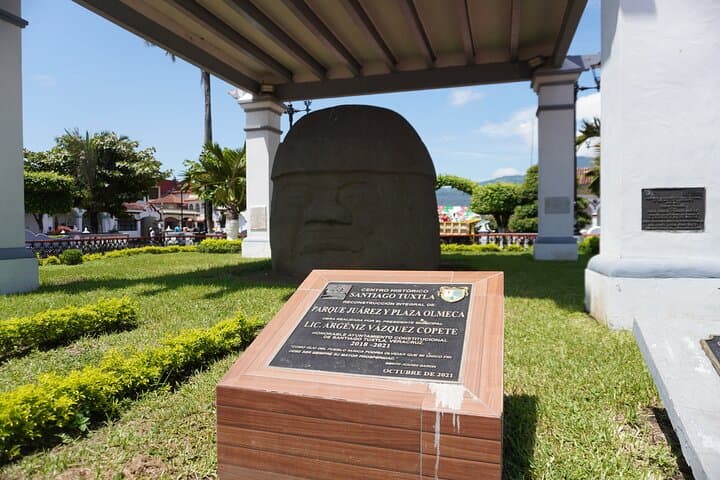 Catemaco and Los Tuxtlas Day Tour: Eyipantla Falls, Olmec Head & Lake Boat Trip photo 4