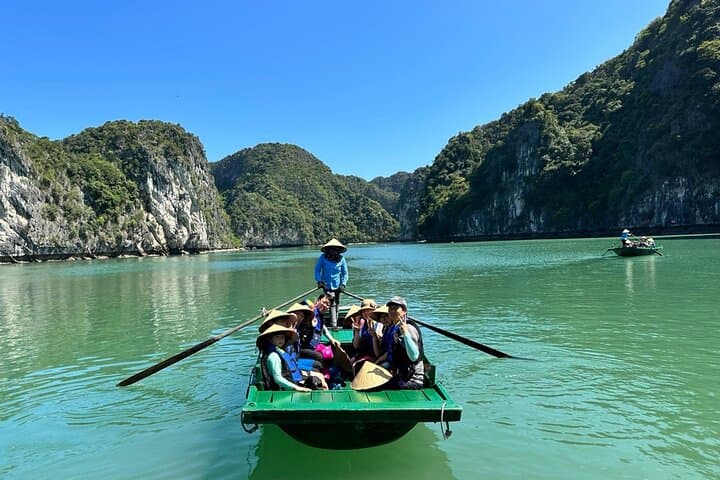 Full-Day Halong Bay Cruise from Hanoi with Kayaking, Cave Visits & Lunch photo 3