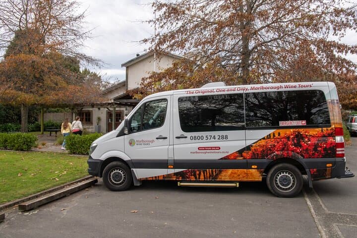 Half-Day Marlborough Wine Tour from Picton — Wineries & Chocolate Tasting photo 3