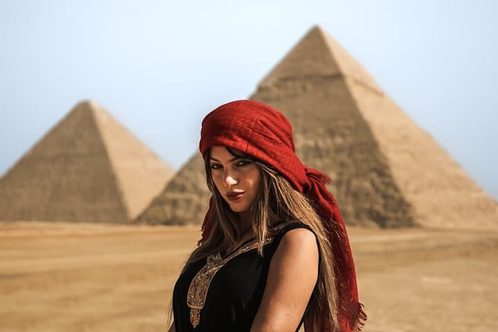 Private Cairo Photography Tour: Pyramids & Sphinx Walking Photo Experience photo 2