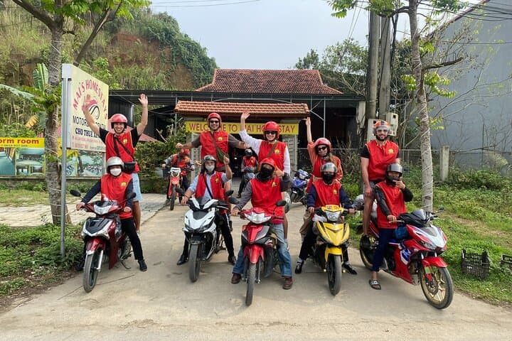 Sapa Off-the-Beaten-Path Motorbike Tour: Half-Day Ride to O Quy Ho & Ethnic Villages