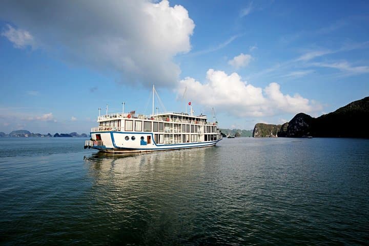Sail Halong & Lan Ha Bay: La Pinta 3‑Day Cruise from Hanoi photo 3