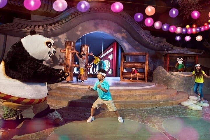 Motiongate Dubai with Private Transfers — Hollywood Theme Park Day Trip photo 4
