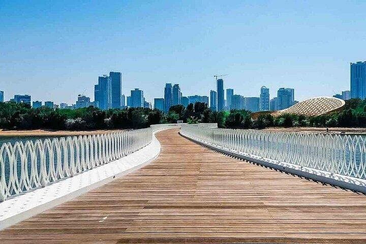 Al Noor Island Sharjah: A Practical Visitor's Guide to the Art-and-Nature Park photo 4