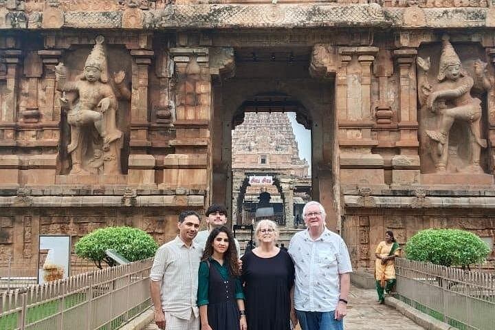 Chennai to Cochin: Temples, Tea Hills and Alleppey Backwater Odyssey