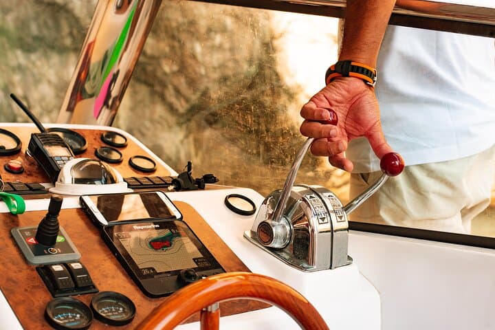 Sunset to Starlight: Shared Capri Boat Tour from Sorrento photo 4