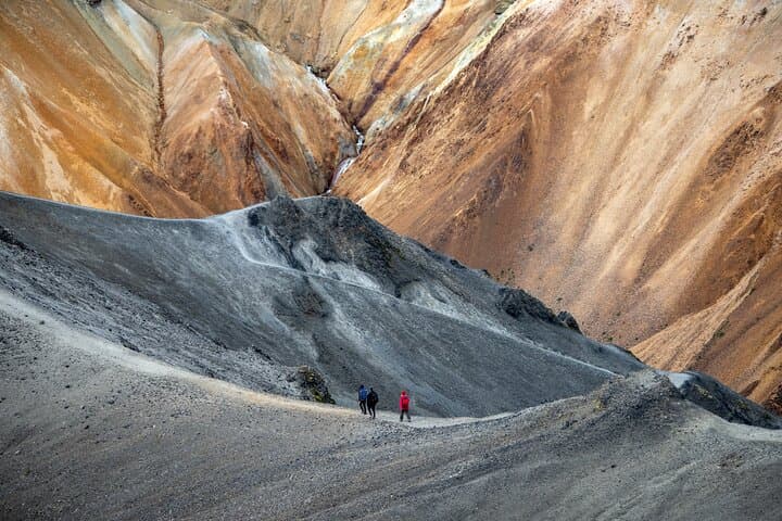 4-Day Laugavegur Trek: Landmannalaugar to Þórsmörk Camping Trek photo 2