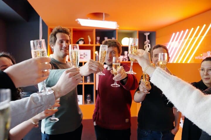 Collaborative Virtual Reality Escape in Paris: 60-Min Immersive Team Challenge photo 2