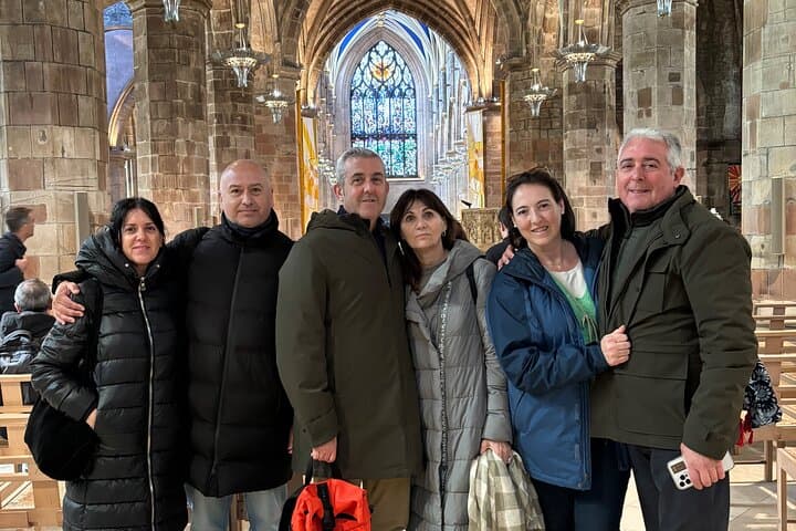 Edinburgh Private Walking Tour in Spanish — Royal Mile Highlights & Hidden Corners photo 3