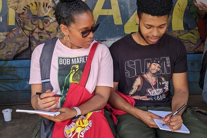 Nairobi Sketch Tour: Urban Art Walk and Live Drawing Experience photo 3