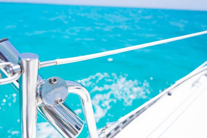 Private Cancun Sailboat Cruise to Isla Mujeres — Snorkel, Playa Norte & Onboard Drinks photo 2