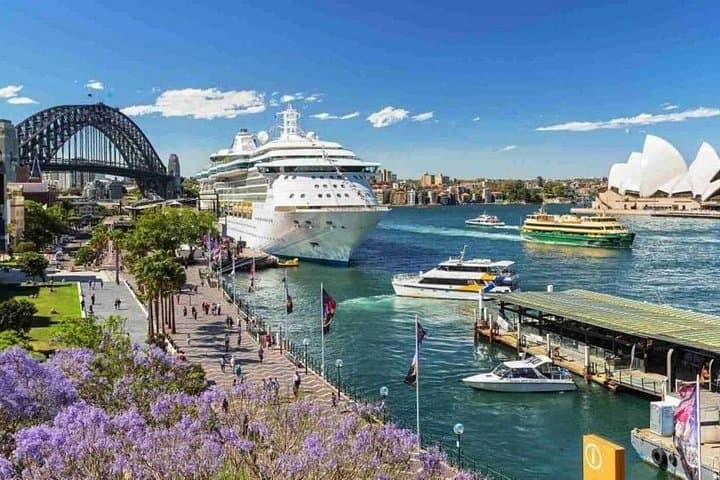 Wet & Dry Sydney: 3‑Hour Private Walking Tour of Opera House, The Rocks & Harbour photo 1