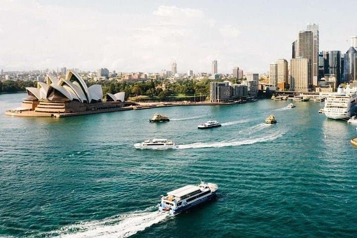 Wet & Dry Sydney: 3‑Hour Private Walking Tour of Opera House, The Rocks & Harbour photo 2