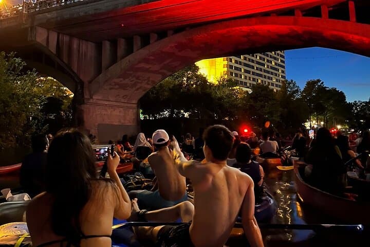 Congress Avenue Bat Bridge Paddleboard Tour — Lady Bird Lake Bat Watching at Dusk photo 2