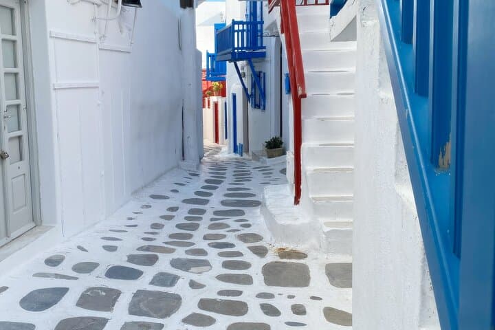 Essential 3-Hour Private Tour of Mykonos: Windmills, Little Venice & Beaches
