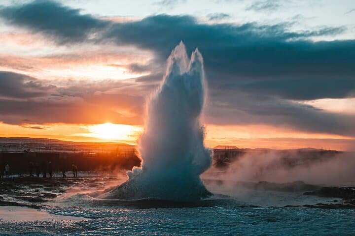 Private Afternoon Golden Circle Tour from Reykjavík — Thingvellir, Geysir, Gullfoss & Kerið photo 3