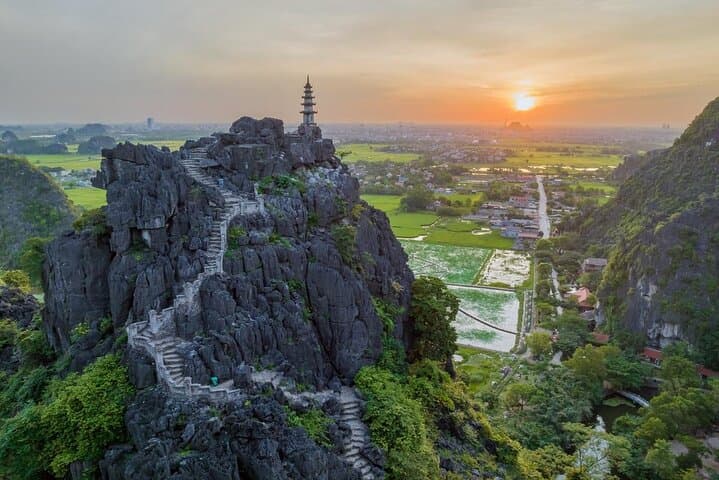 Hoa Lu Tam Coc Cycling Day Trip to Mua Cave - Ancient Capital & Boat Ride photo 4