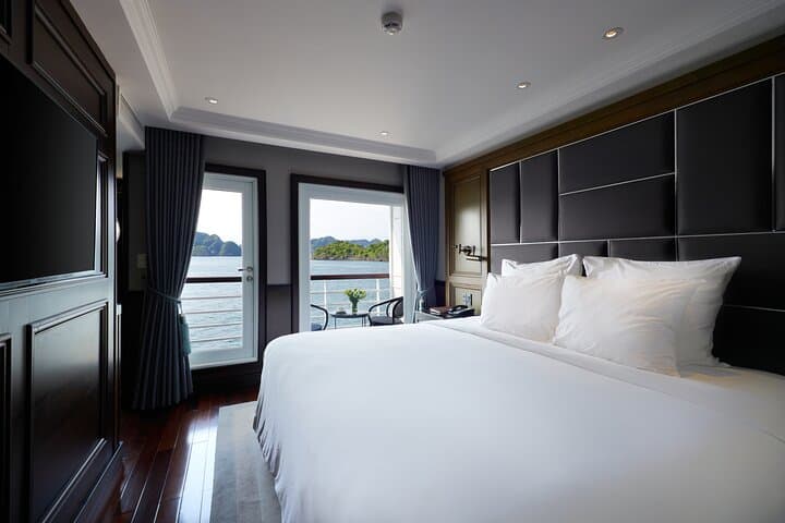 2-Day Luxury Cruise: Halong & Lan Ha Bay Overnight from Hanoi photo 2