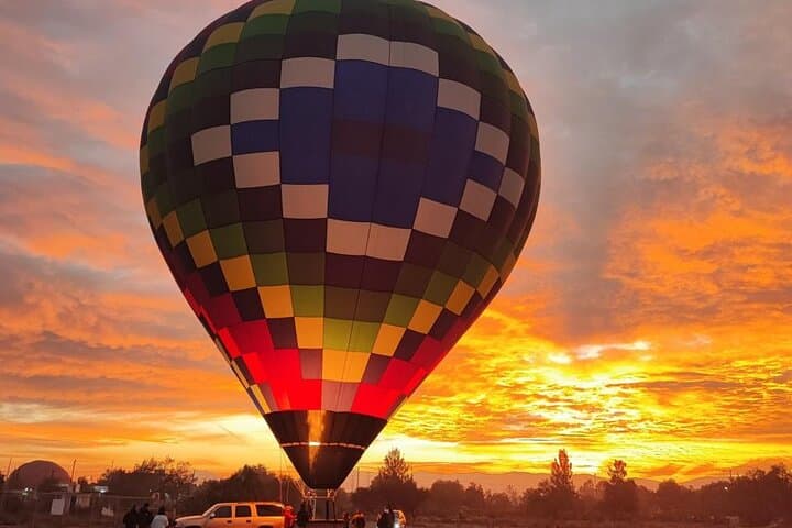Sunrise Hot Air Balloon Over Teotihuacan: Flight, Buffet Breakfast & Archaeological Visit photo 2