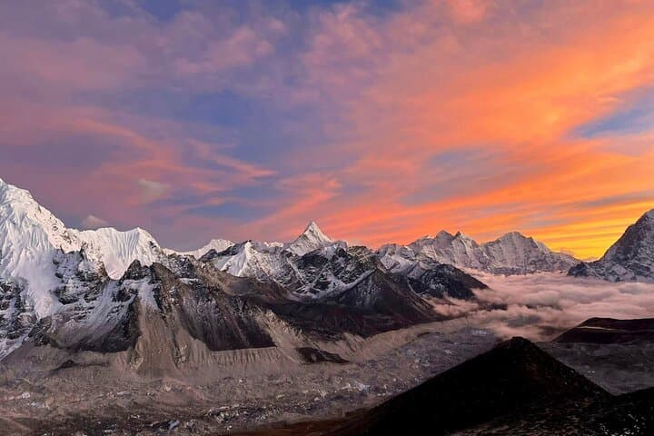 Luxury Everest Base Camp Trek: 11-Day Helicopter-Assisted High-Altitude Journey photo 4