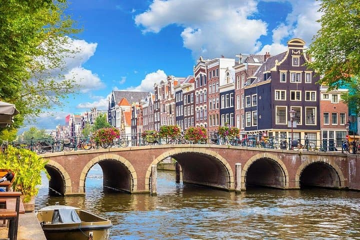 Historic Amsterdam Private Walking Tour — Royal Palace & Waterlooplein Flea Market photo 3