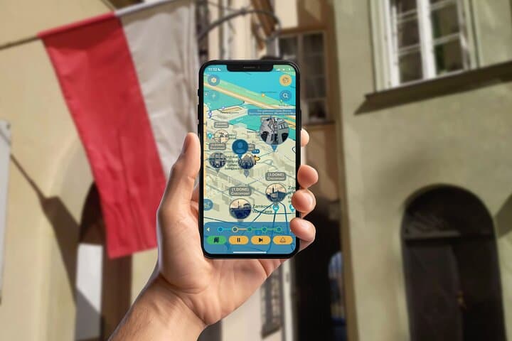 Medieval Warsaw GPS App: Self-Guided Walking Game Through Old Town