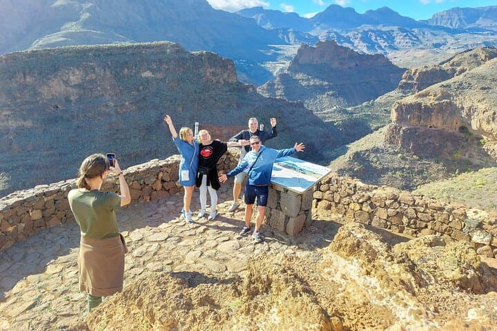 Gran Canaria Cave, Oasis & Red-Gorge Day Hike with Canarian Picnic photo 6