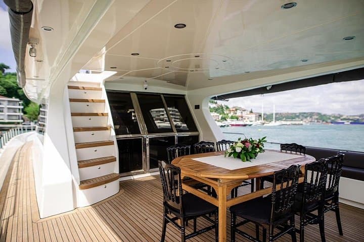 Private Bosphorus Yacht Cruise in Istanbul: Luxury 2-Hour Sunset Tour photo 5