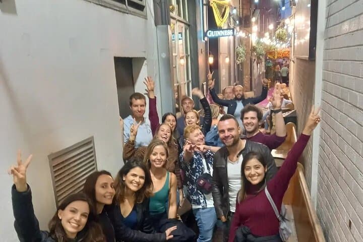Belfast Pub Crawl — Historic Pubs & Live Music in the Cathedral Quarter photo 3