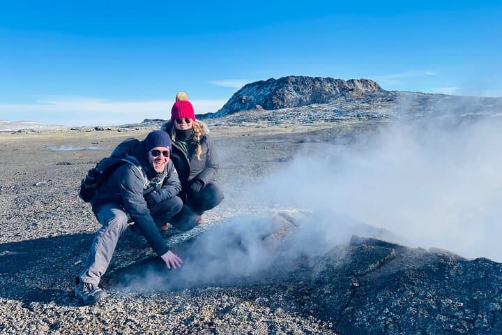 Guided Hike to Fagradalsfjall Volcano — Reykjanes Lava Fields, Seltún & Kleifarvatn photo 3