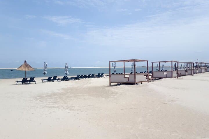 Lagos Music, Art and Beach Adventures: Afrobeats, Galleries & Atlantic Swim photo 4